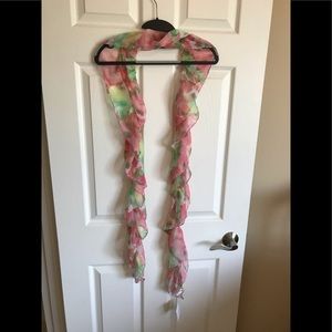 Croft & Barrow pretty ruffled scarf